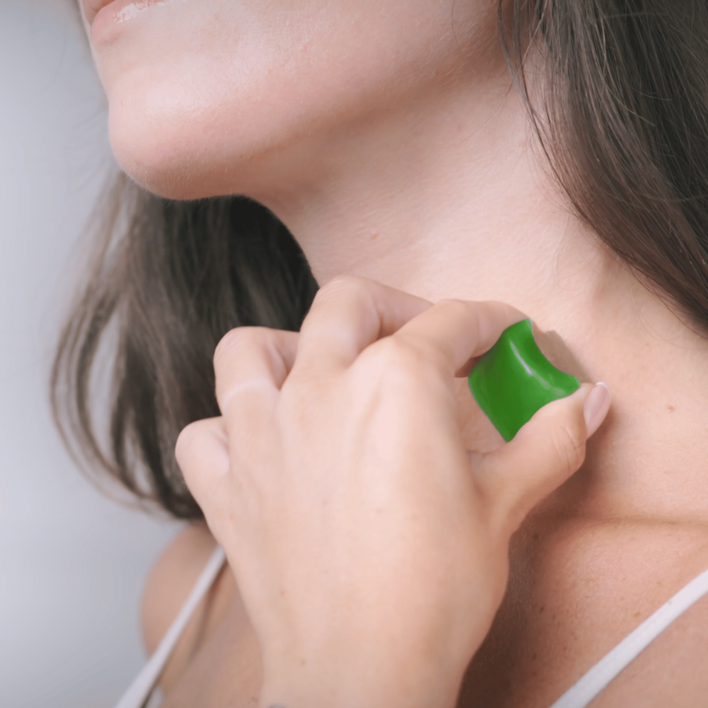 Close-up skincare application for Naturae Cosmetic editorial project by Spaziale Studio